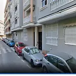 Torrevieja Apartamento شقة تورّيفيِخا