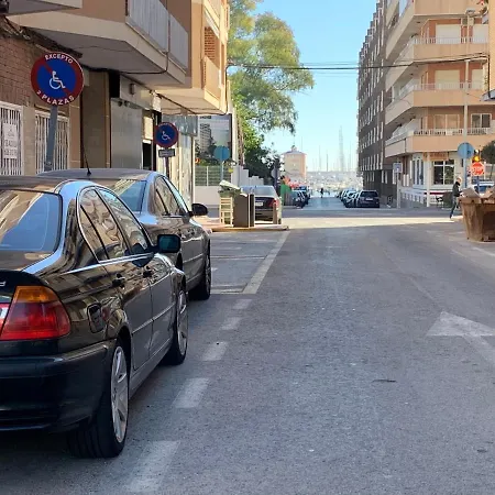 Torrevieja Apartamento * تورّيفيِخا
